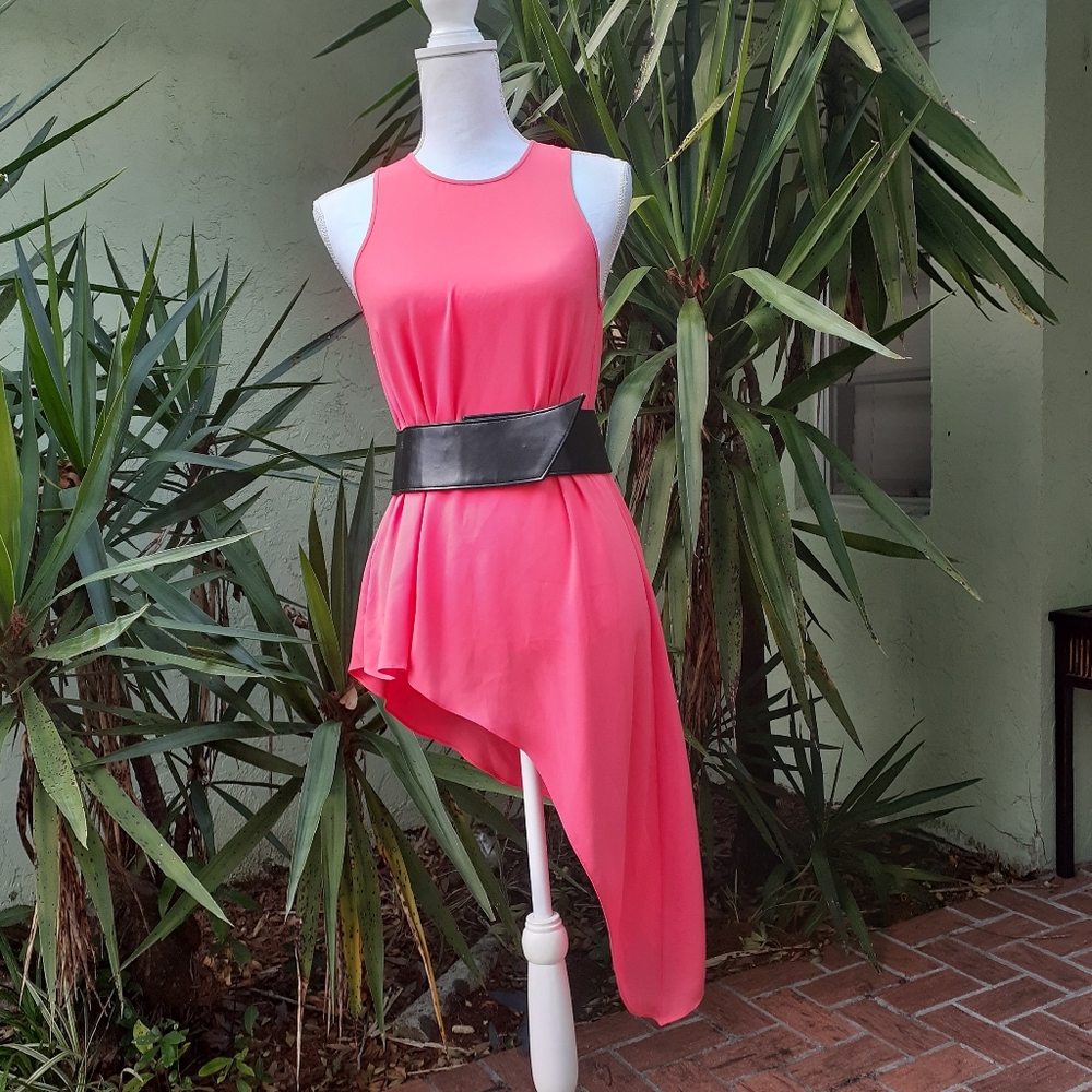 BCBGMaxazria Asymmetrical Sleeveless Top - Picture 5 of 7